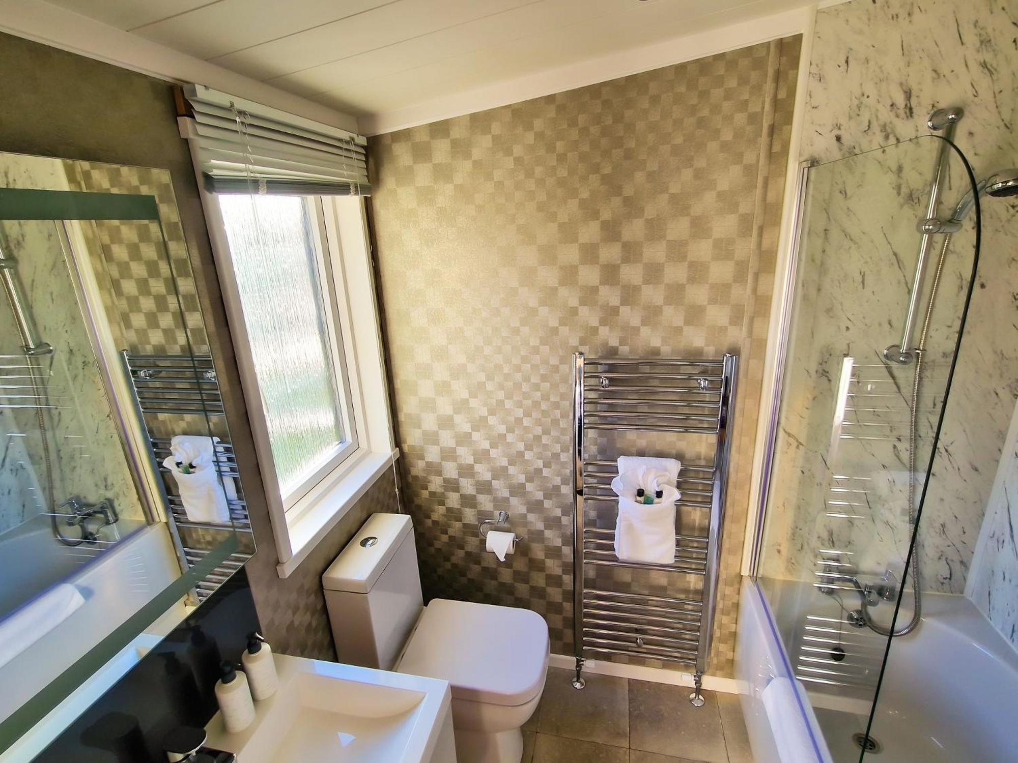 Hotchkin Lodge Woodhall Spa Ngoại thất bức ảnh