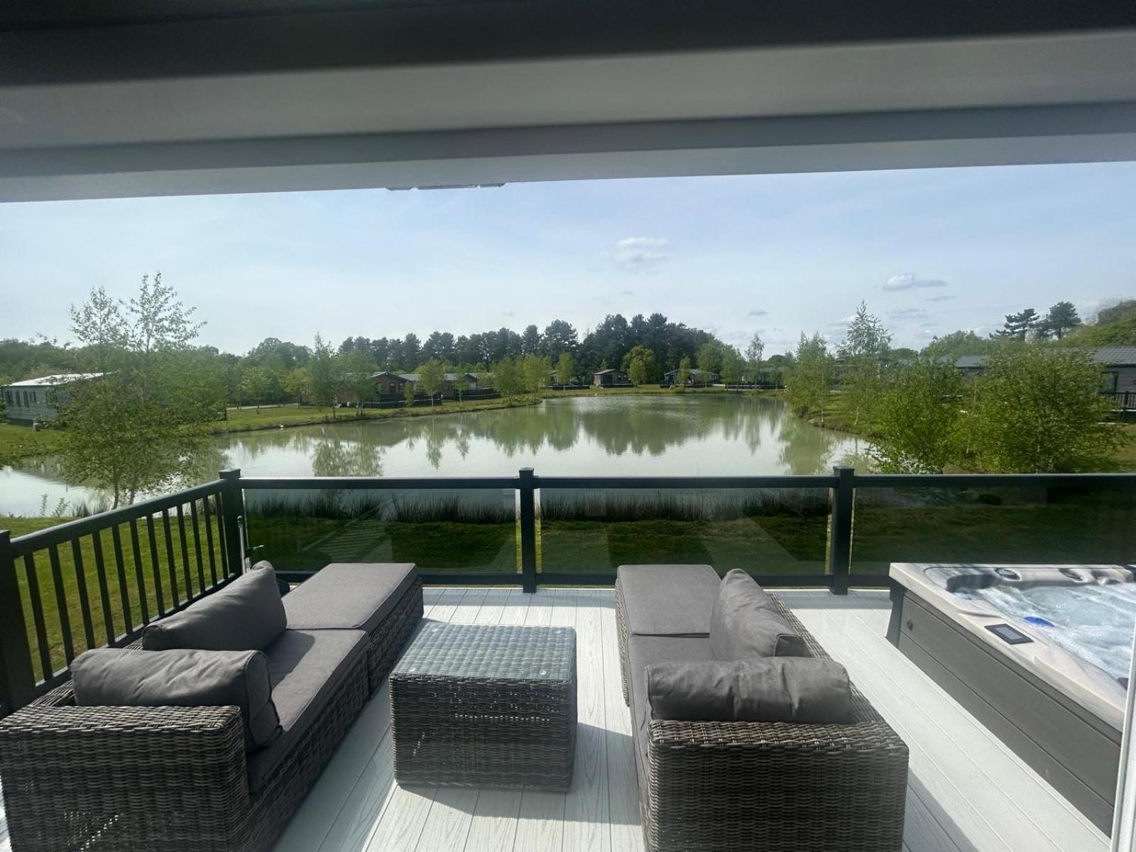 Hotchkin Lodge Woodhall Spa Ngoại thất bức ảnh